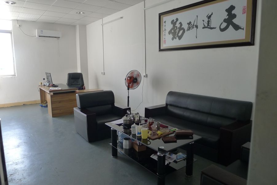 Guangzhou Jovoll Auto Parts Technology Co., Ltd. dây chuyền sản xuất của nhà sản xuất